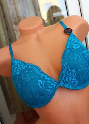 Новый
 бюстик р-р 80 с