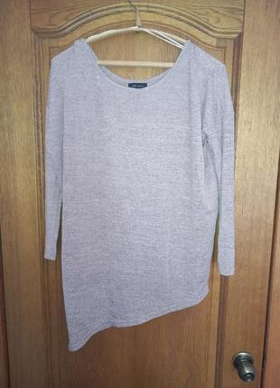 Фирменный тонкий свитер м