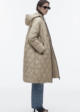 Новое стеганое пальто zara бежевый стеганый плащ оверсайз с капюшоном4 фото