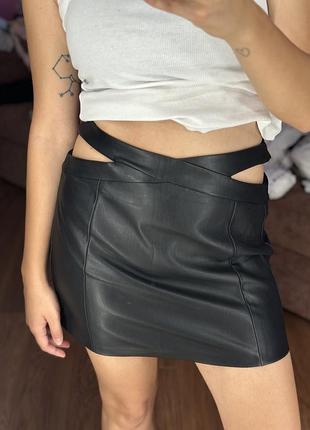 Кожаная юбка bershka