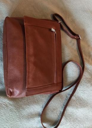 Отличная сумочка кросс - боди из натуральной воловьей кожи.5 фото