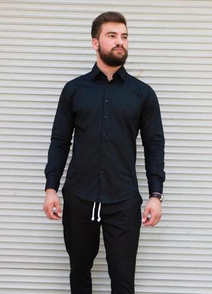 Рубашка приталенная, классическая черная