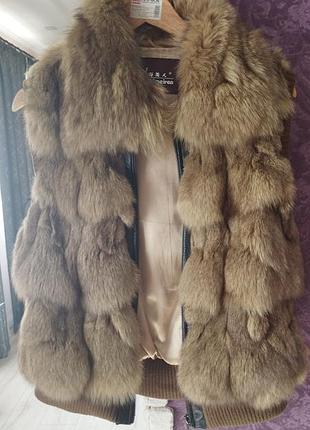 Хутряна жилетка