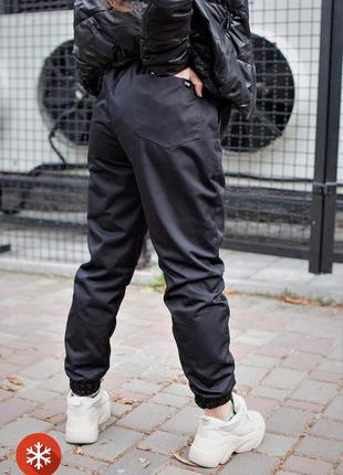 Теплые брюки джоггеры without black woman3 фото