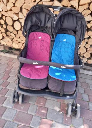 Коляска для двойни