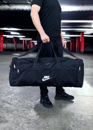 Велика спортивна дорожня чорна дорожня сумка. сумка для поїздок із плечовим ременем