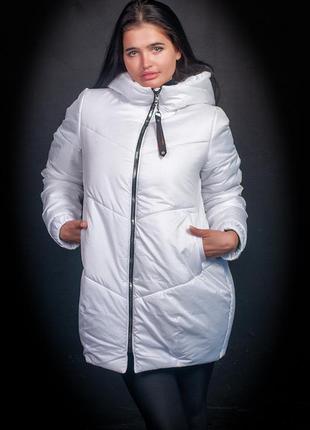 Удлиненная женская зимняя куртка с капюшоном грушевидного силуэта 46 фото