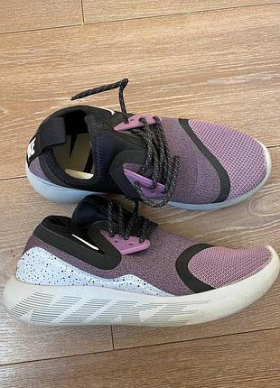 Кросівки nike