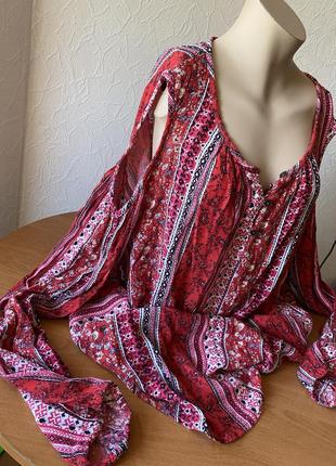 Кофта блузка блуза с открытыми плечами в стиле вышиванки
