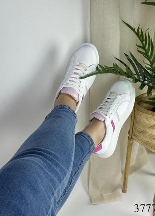 Бело-розовые кроссовки6 фото