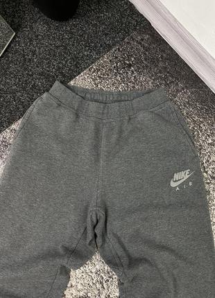 Nike чоловічі сірі спортивні штани джогери на манжетах3 фото