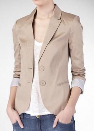 Жакет бежевый