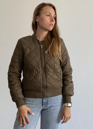 Демичезонная женская куртка stradivarius, размер s