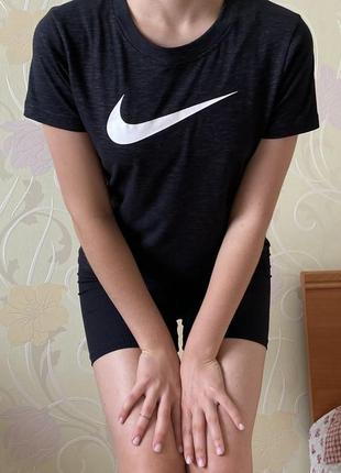 Новая идеальная футболка nike dri fit