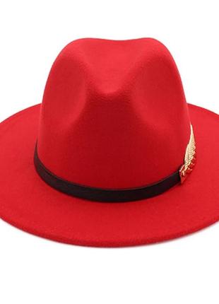 Стильная  фетровая шляпа федора с пером бордовый 56-58р (934)9 фото