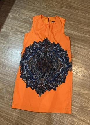 Яркое летнее платье с принтом оранжевое зара сарафан