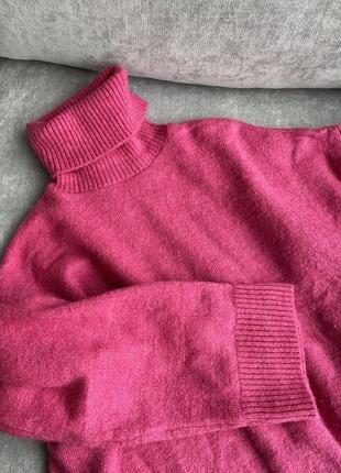 Розовый оверсайз свитер с горловиной zara7 фото