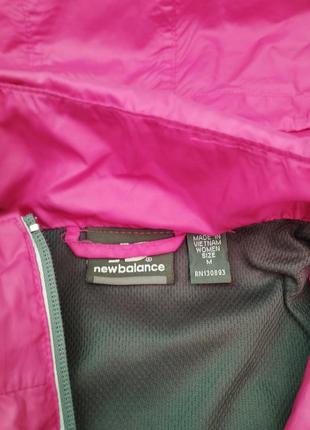 Куртка вітровка new balance жіноча спортивна рожева куртка на блискавці6 фото