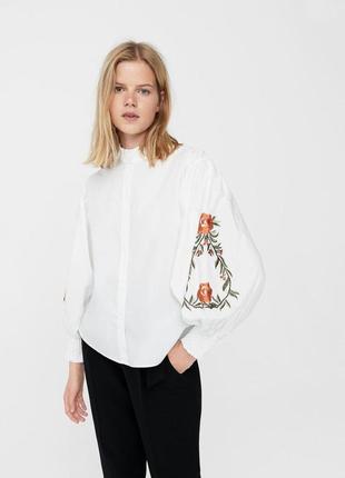 Белая блузка с вышивкой вышиванка белоснежная рубашка свободного кроя блуза с вышивкой с объёмными рукавами3 фото