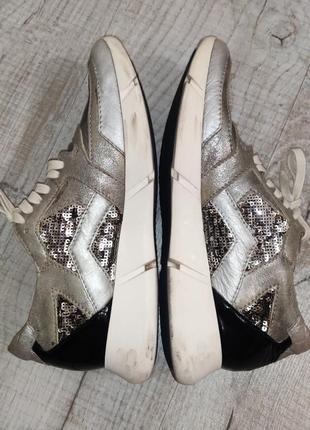 Кожаные туфли с пайетками от isabelle f германия 40р.7 фото
