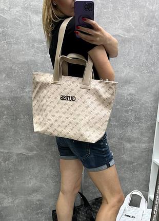 Велика біла жіноча сумка guess, на два відділення9 фото