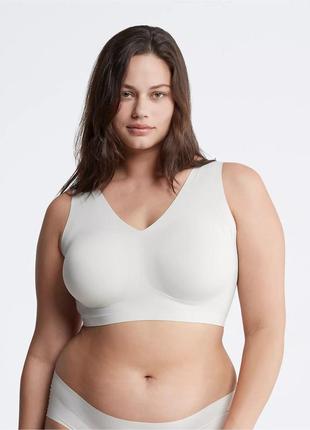 Гладкий бюстгальтер calvin klein