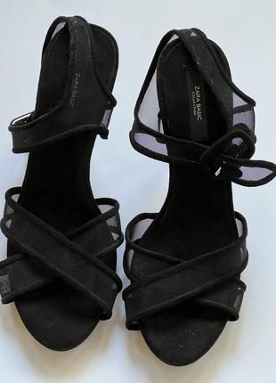 Босоніжки zara