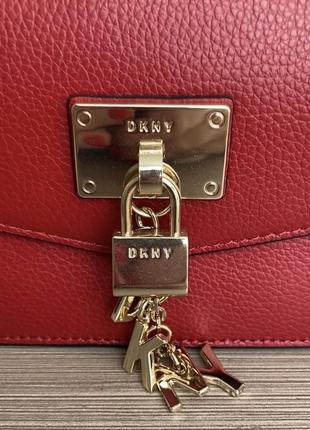 Сумка на пояс dkny2 фото