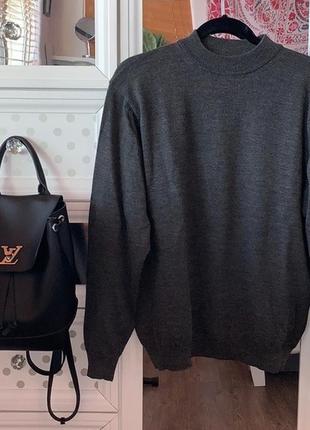 Светр , свитер з мериносої шерсті ponte vecchio італія