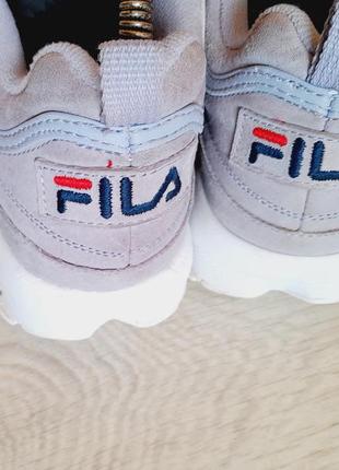 fila . 899