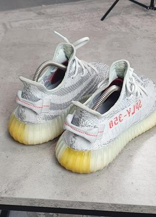 Кроссовки adidas yeezy boost4 фото