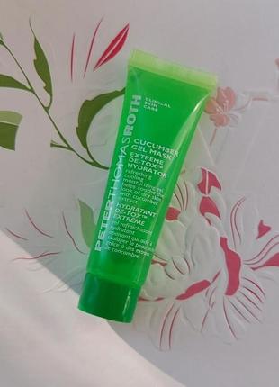 Зволожуюча гелева маска для обличчя peter thomas roth
cucumber gel mask extreme detoxifying hydrator2 фото