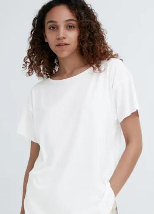 Базова футболка uniqlio