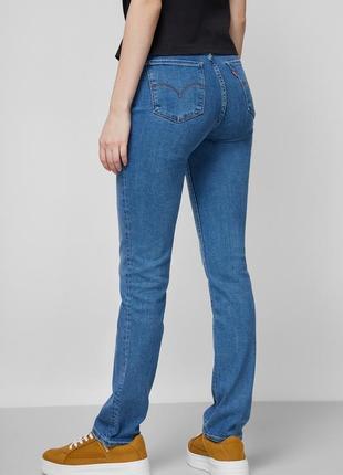 Стрейчевые джинсы levis, размер 30/32.9 фото