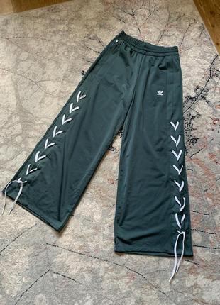 Штани adidas