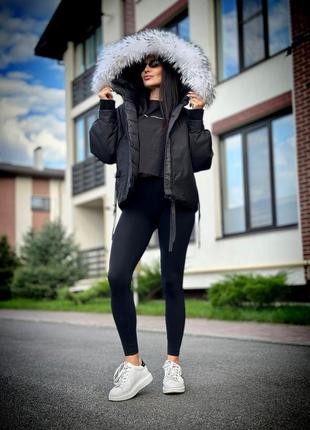 Зимняя куртка оверсайз черная с натуральным енотом2 фото