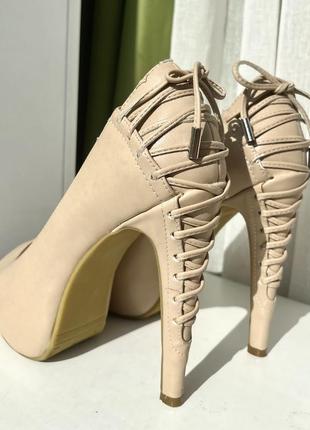 Туфлі жіночі