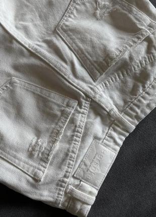 Белые джинсы bershka4 фото