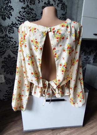 Красива блуза з відкритою спиною7 фото