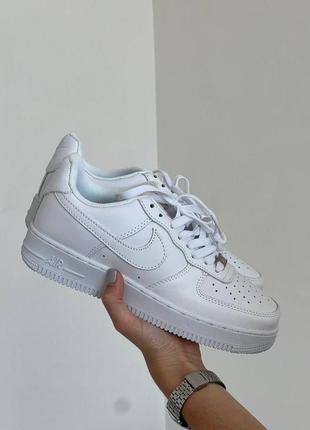 Крутезні кеди nike air force 1 lux2 фото