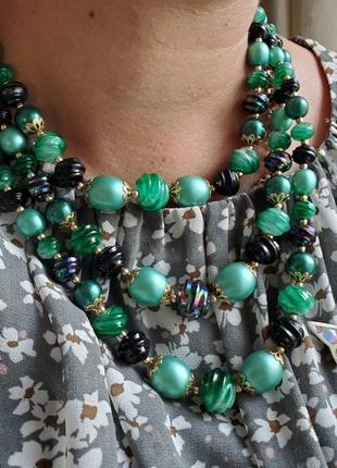 Зелено-черного тона ожерелья и серьги-клипсы, гонконг