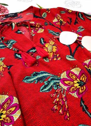 Шикарная красная блуза в цветочный принт с рюшами от papaya7 фото