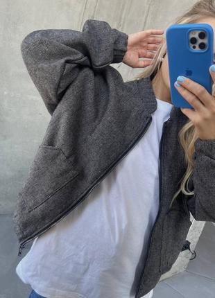 Бомбер женский графитовый однонтонный оверсайз на молнии с карманами качественный стильный трендовый7 фото