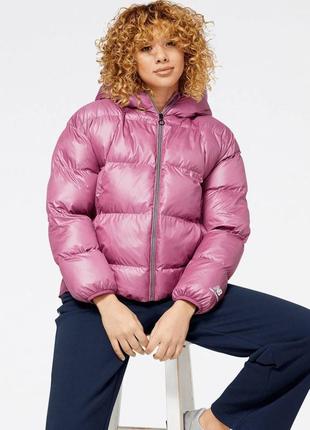 Женская курточка new balance