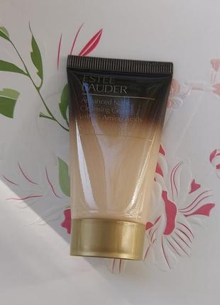 Ніжний очищаючий засіб для обличчя estee lauder advanced night cleansing gelée
cleanser