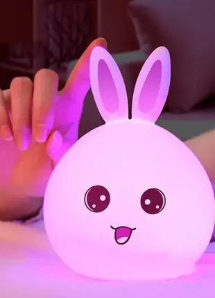 Дитячий нічник rabbit silicone lamp led зайчик силіконовий на акумуляторі3 фото