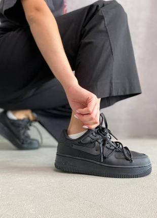 Nike air force 1 low black off shoelaces