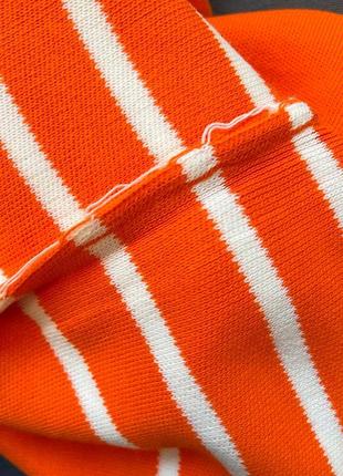 Удлиненный пуловер-поло в полосу оранжевый цвета3 фото