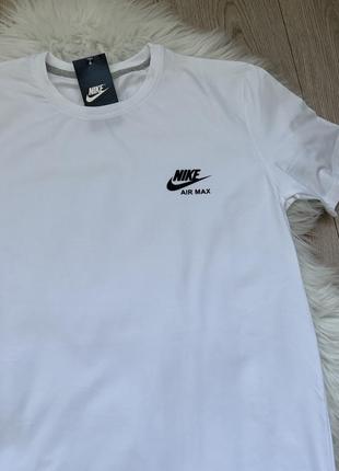 Футболка чоловіча біла nike2 фото