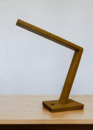 Дерев'яна настільна led лампа для читання libertad із дуба